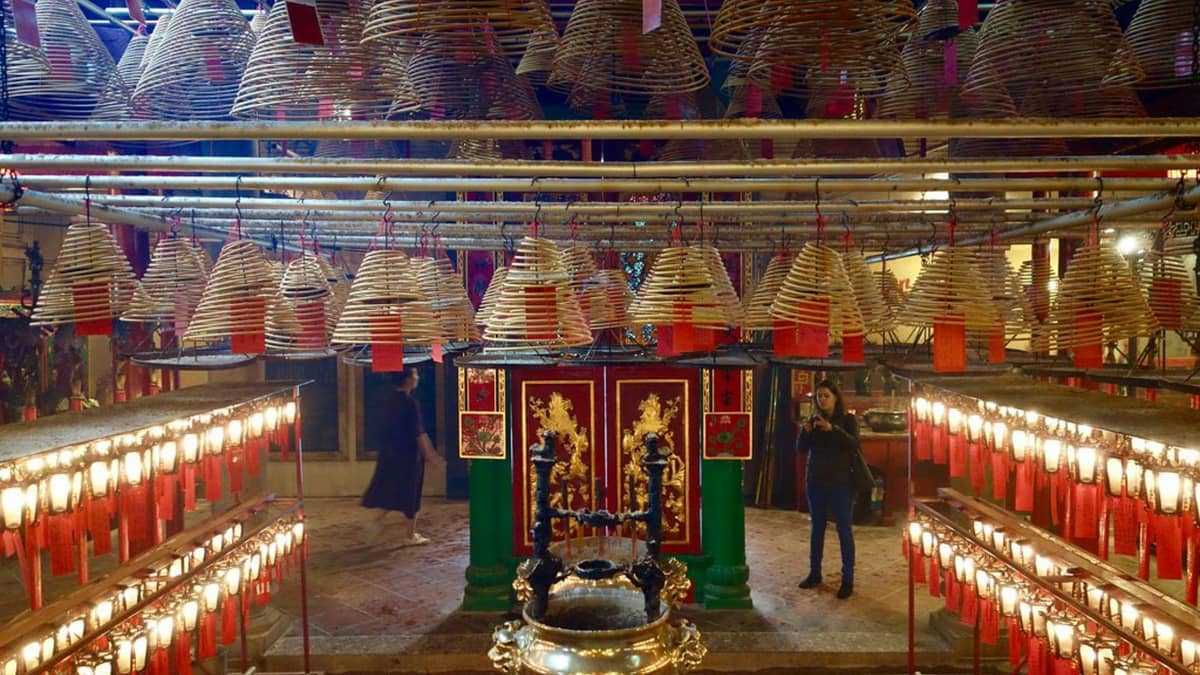 Step Inside Man Mo Temple